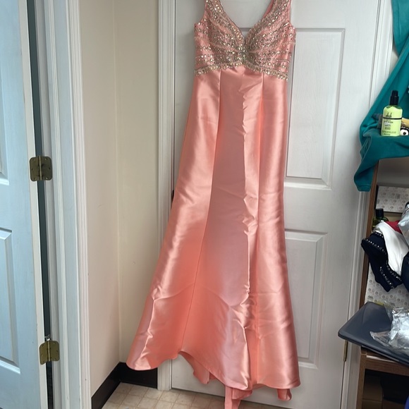 NEW Tony Bowls La Gala Evening Prom Gown Dress peach Sz 8 - Picture 9 of 10